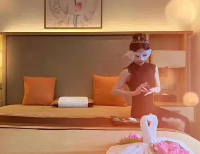我在南京雨花台体验了下高端男士按摩spa会馆，私人会所花样超多